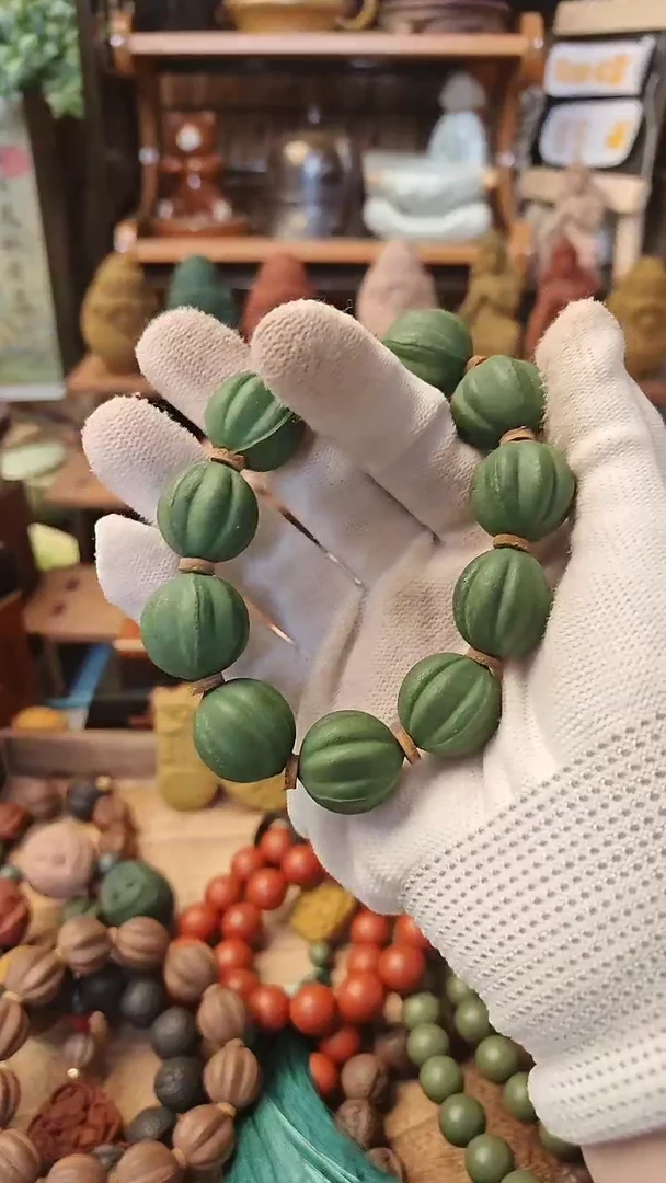 【闪购商品】玉兰衙香瓜珠手串一条