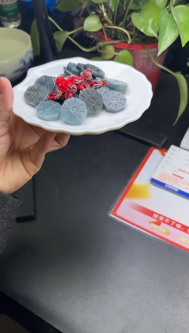 【闪购商品】翡翠挂件未镶嵌多样性发一件F619050
