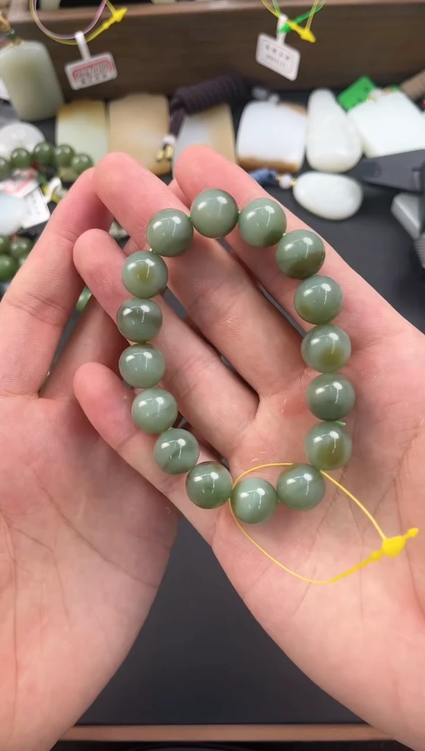 手串未镶嵌和田玉俄碧鸭蛋青手串卡12 微色差