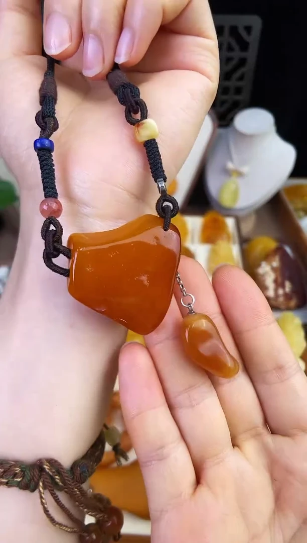 未镶嵌琥珀珠宝奇石柒月