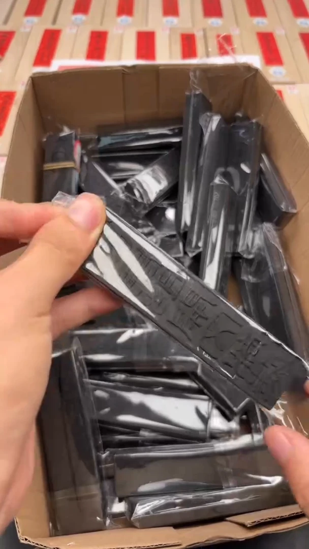 艺粟斋青钱万选瑕疵墨二两一锭