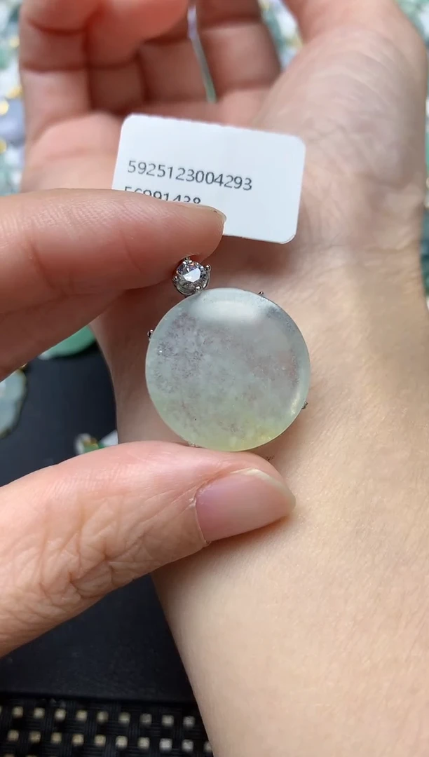 颈饰未镶嵌翡翠天然缅甸A货翡翠