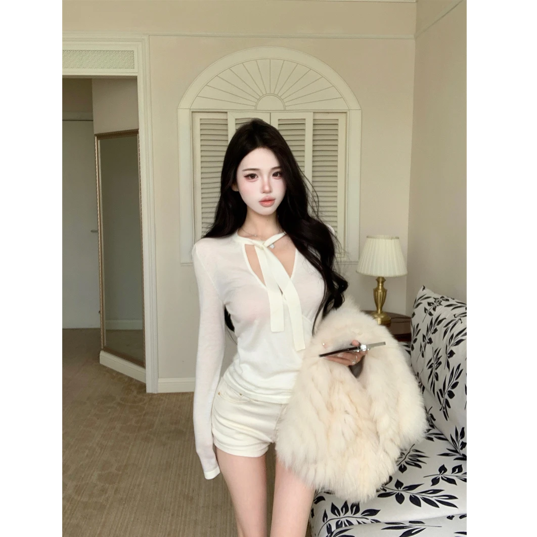 2025秋冬新款高级感系带设计纯欲性感针织打底衫上衣女配显瘦短裤