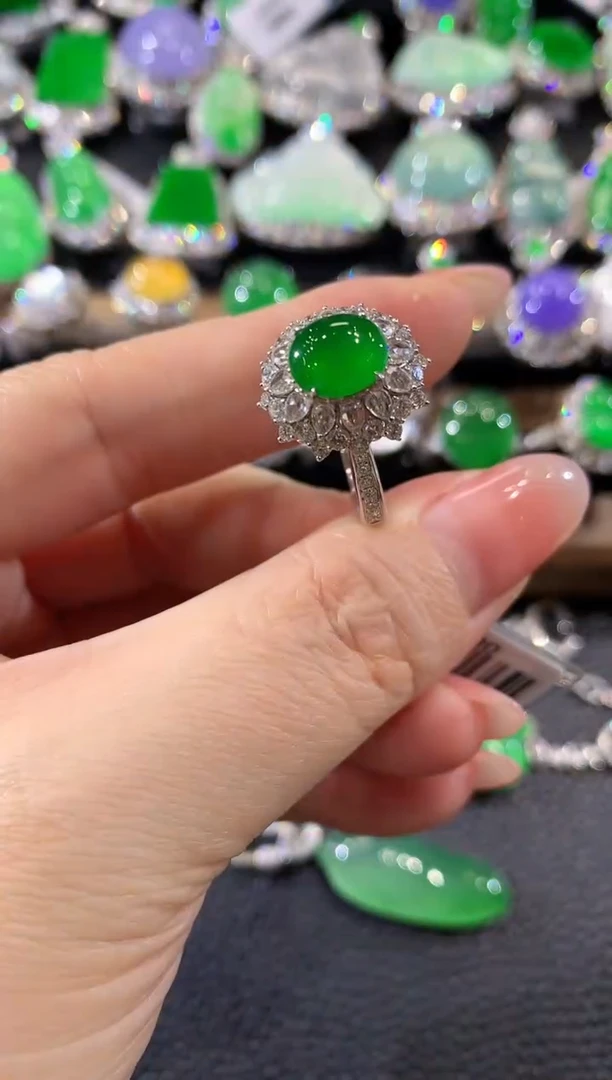 18K金镶嵌戒指翡翠D48