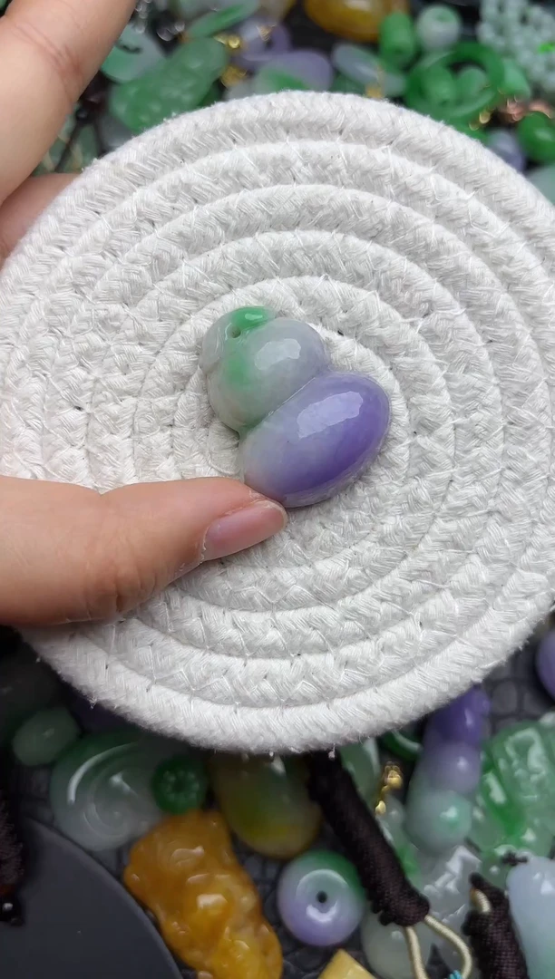 颈饰未镶嵌翡翠缅甸翡翠吊坠