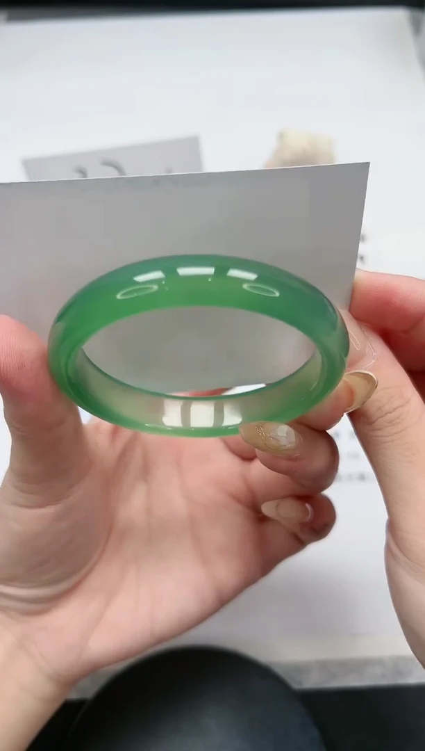 【闪购商品】玛瑙/玉髓手镯未镶嵌137/55.7晴水