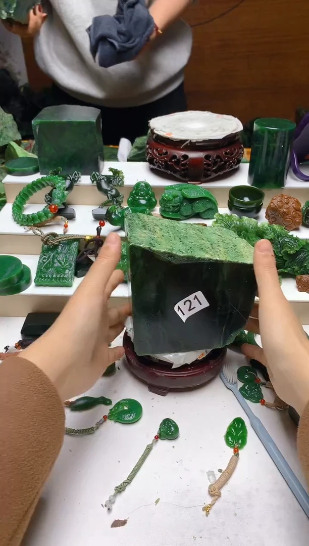 未镶嵌和田玉珠宝半成品1