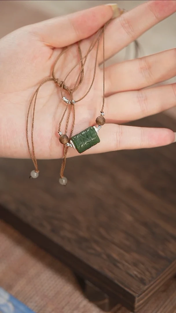 颈饰未镶嵌和田玉碧玉路路通回纹珠 项链