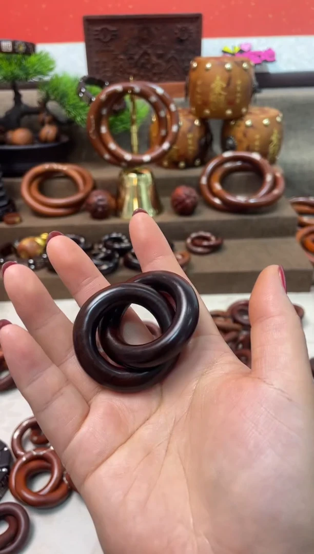 木枣木玉化2.5乾坤圈全品加挂绳一物一拍