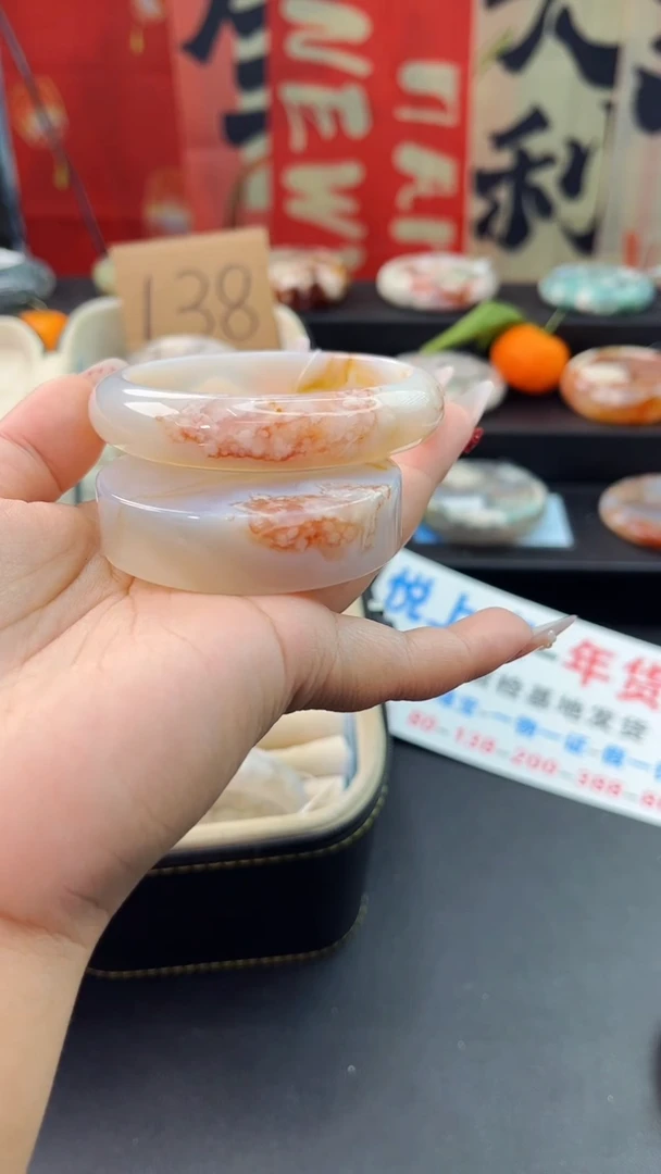 【闪购商品】石英质玉手镯未镶嵌赠送镯心（60圈口）