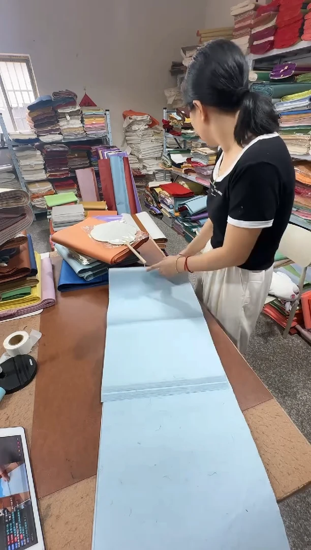 34*138淡蓝色老山麻50张