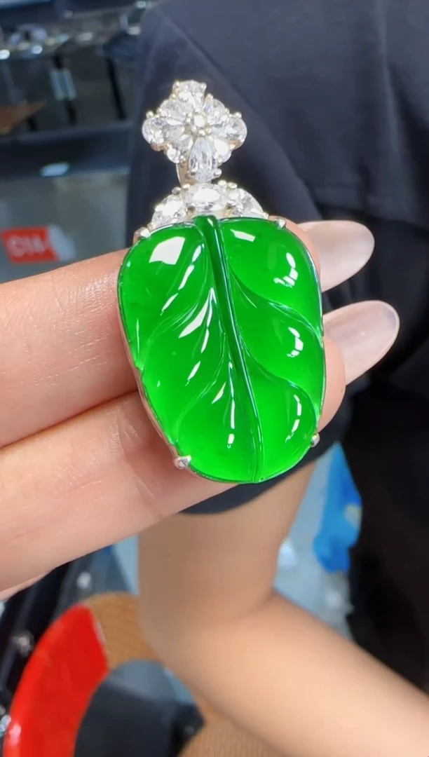 未镶嵌定制翡翠翡翠吊坠209