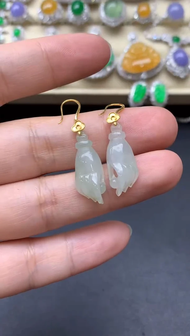 翡翠18K金镶嵌颈饰116-中国好珍宝