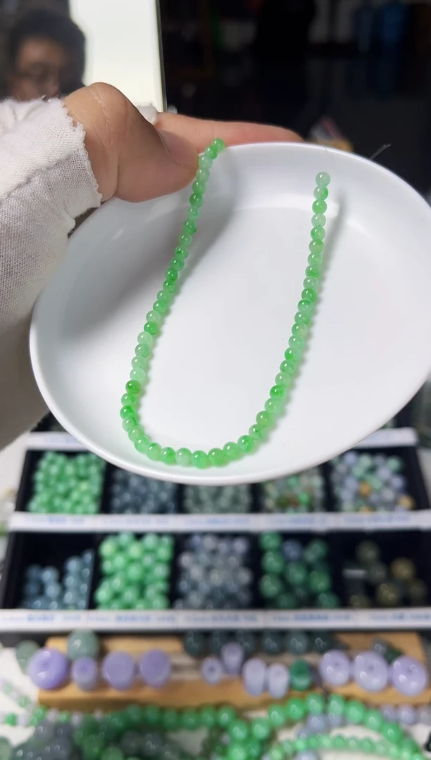 散珠翡翠小*翡翠散珠55颗多样性发货