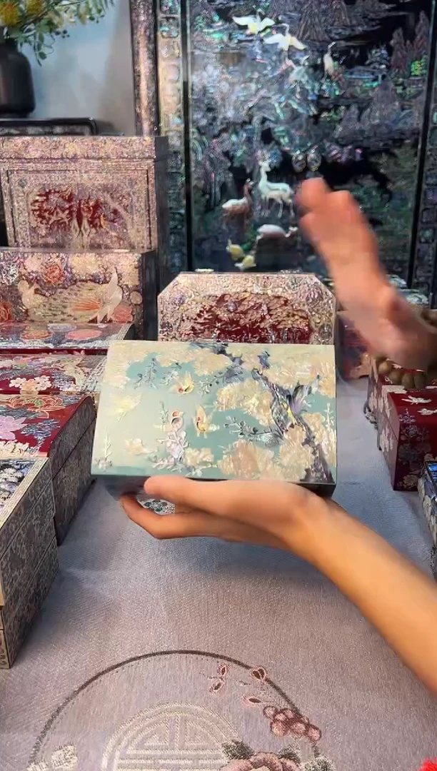 按扣绒布底·弘贝雅螺钿漆器文化馆