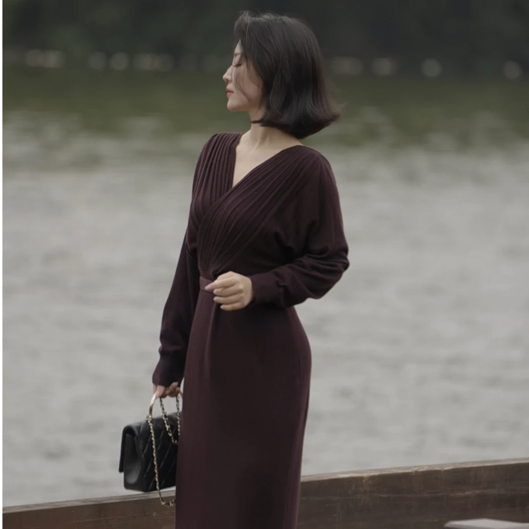 【NNC】2025新款V领打底衫气质轻奢时尚百搭长款简约收腰