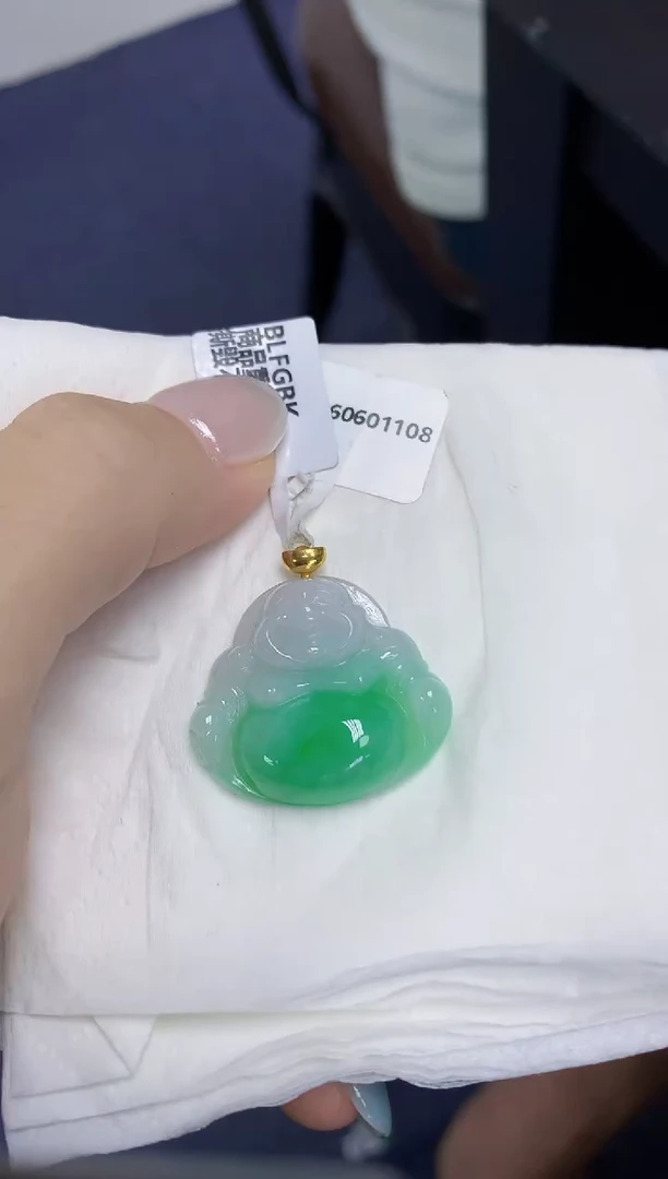 翡翠18K金镶嵌颈饰天然缅甸翡翠A货
