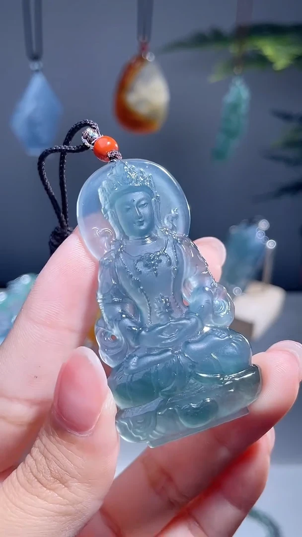 颈饰未镶嵌翡翠度母