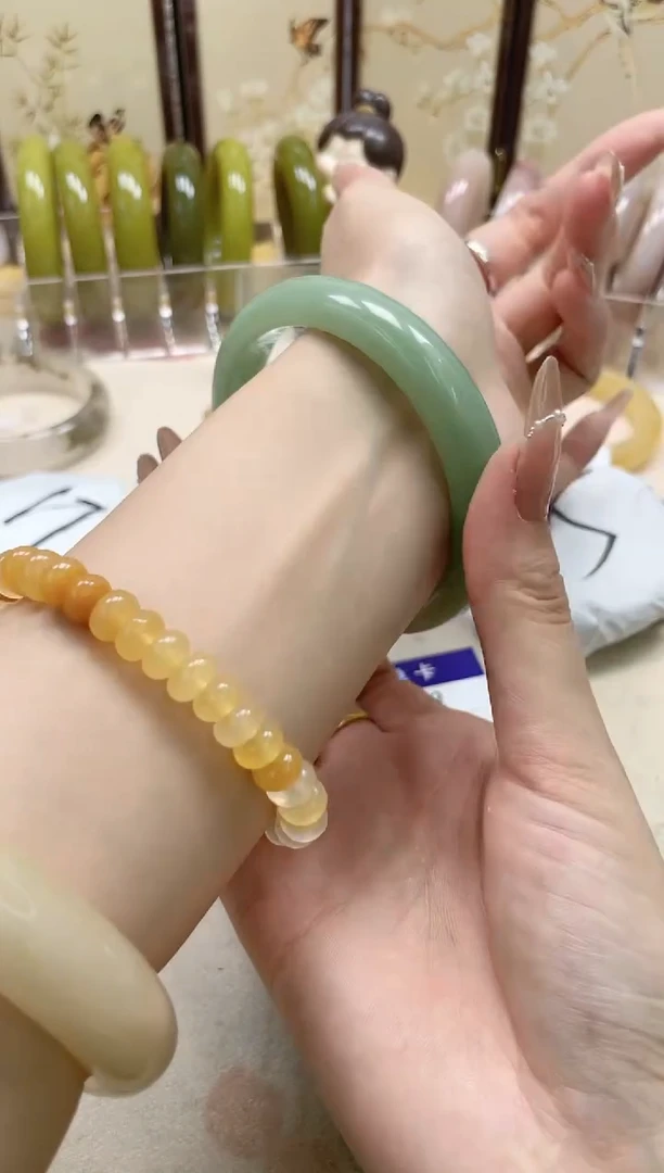 石英质玉手镯未镶嵌149/62.6福利（默认微瑕不退换）