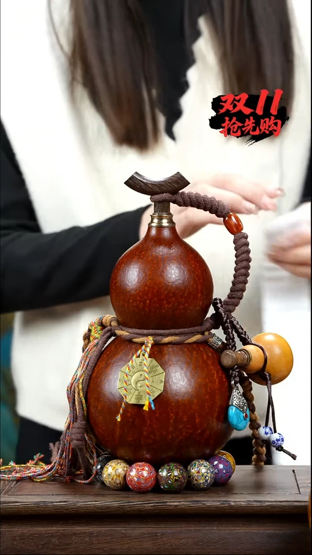 XQ057藏绳款酒葫芦不包手串