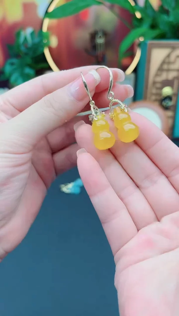 玛瑙/玉髓耳饰未镶嵌333000