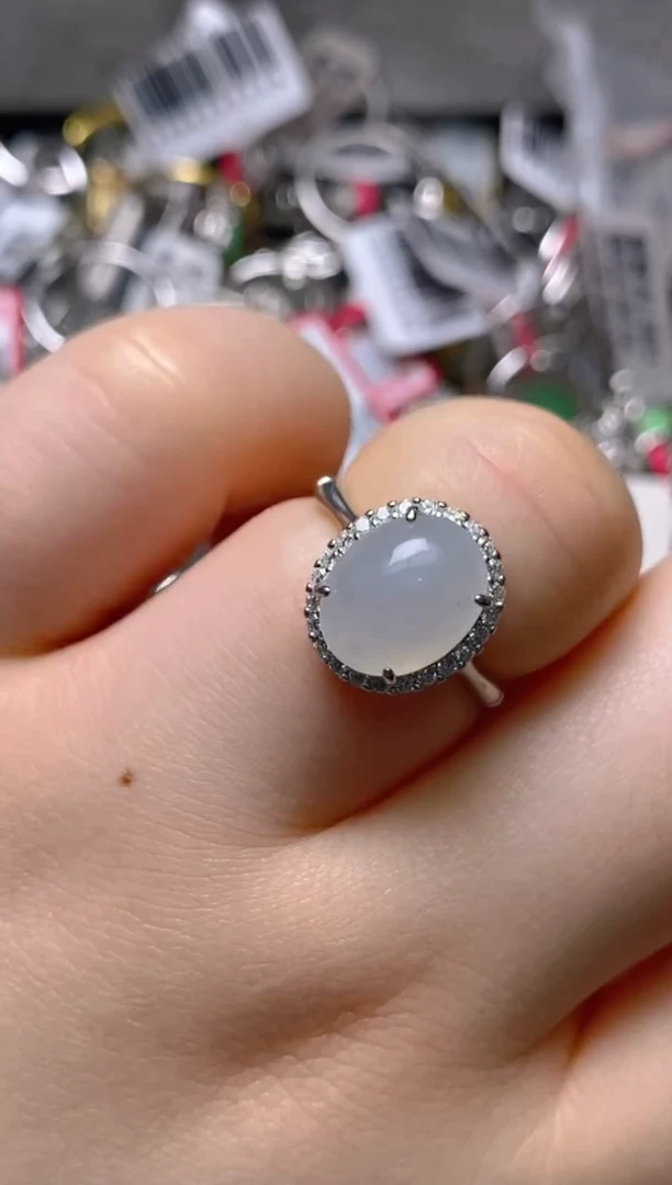 银S925镶嵌戒指翡翠百内无证书