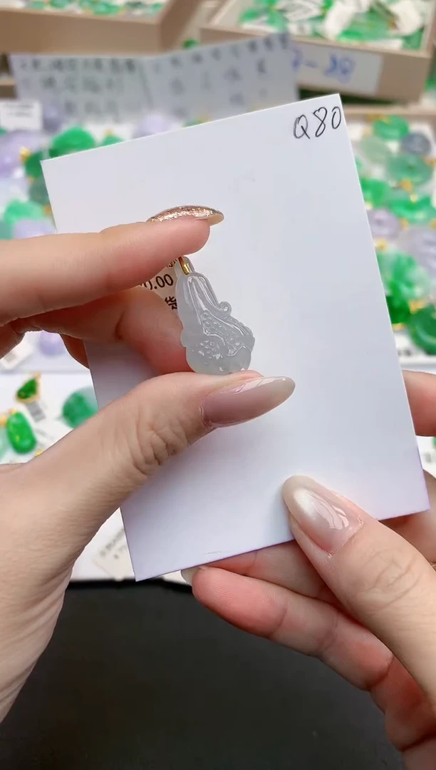 颈饰18K金镶嵌翡翠天然缅甸A货翡翠