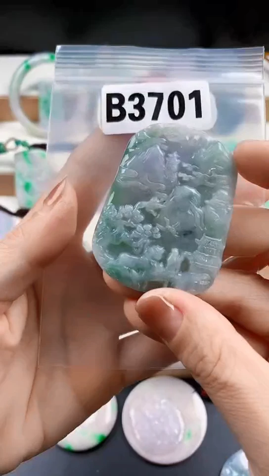 颈饰未镶嵌翡翠天然翡翠吊坠挂件