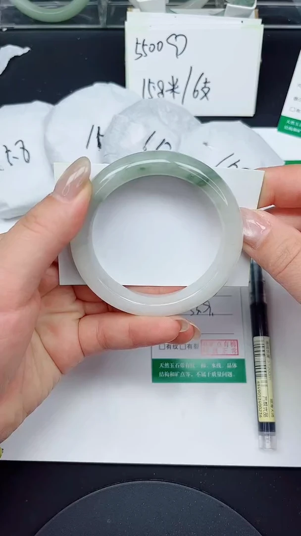 未镶嵌手镯石英质玉154-53/54