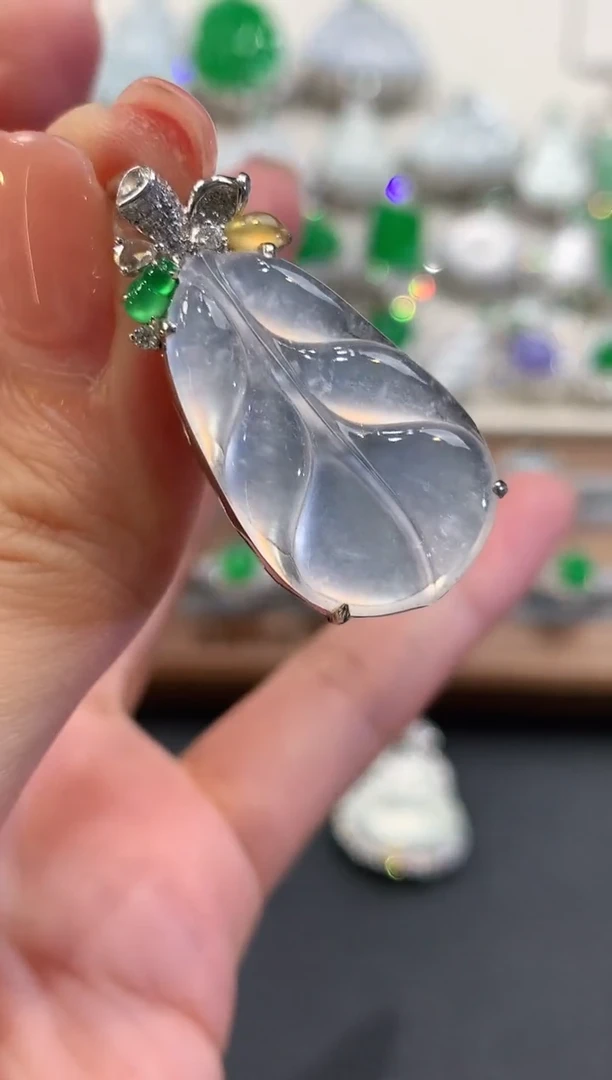 吊坠(不含链)18K金镶嵌翡翠q52