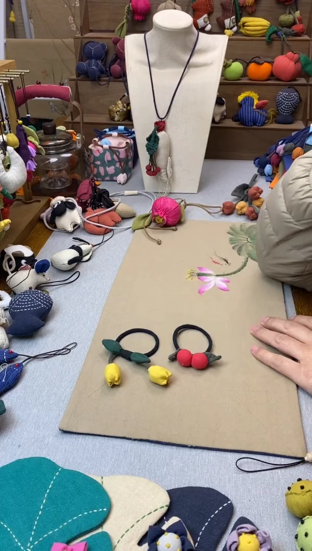 布布艺头绳（樱桃1+黄郁金香1）