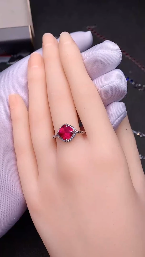 【闪购商品】红宝石戒指银S925镶嵌.......