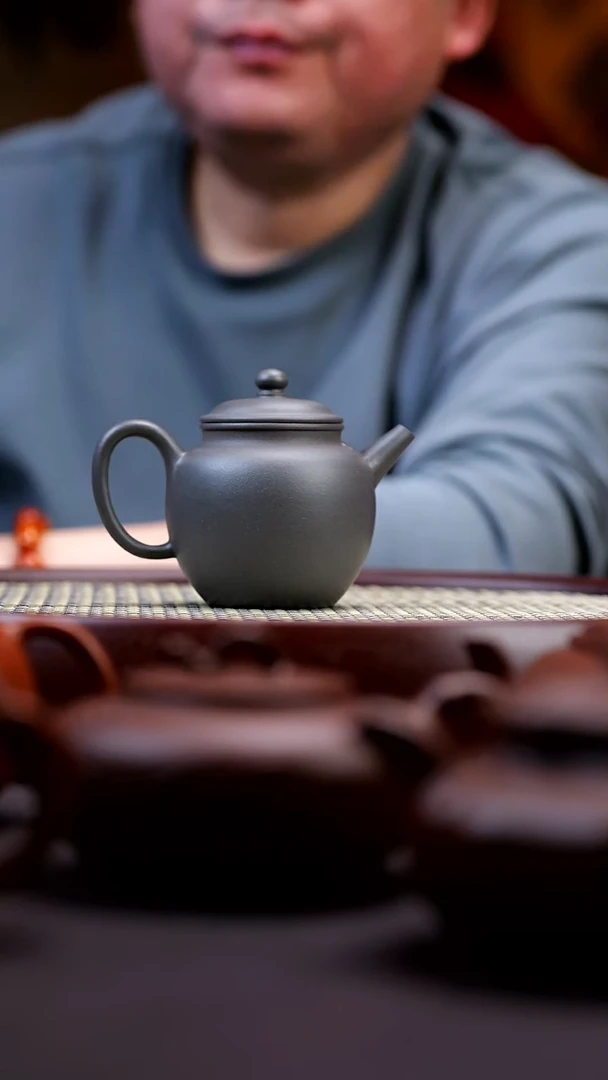 茶壶紫砂紫砂茶壶（古莲子）