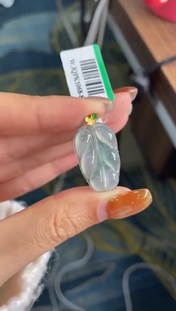 18K金镶嵌定制翡翠DDJ44042