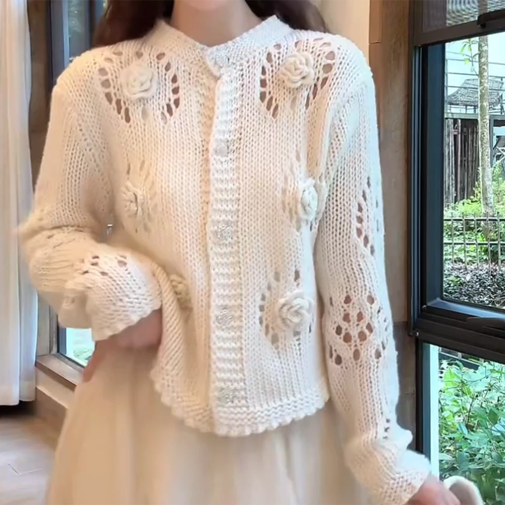 秋冬新款重工立体山茶花镂空单排扣设计毛衣针织衫C6192