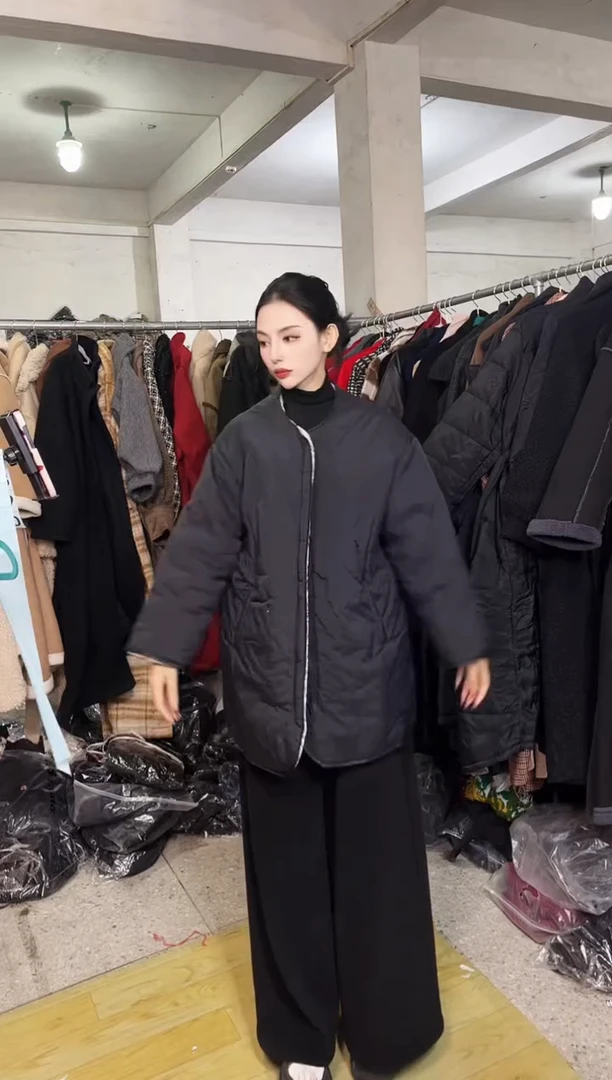 944闪购外套外披马甲打底裤子