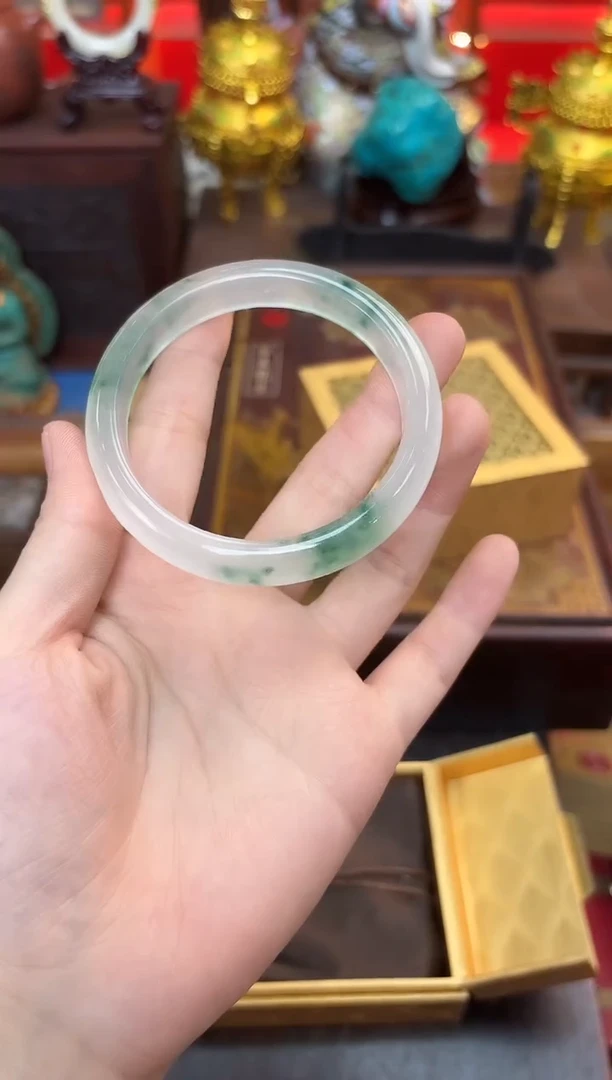 翡翠手镯未镶嵌88凯凯凯凯凯凯凯凯