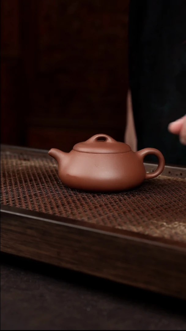 茶壶紫砂底槽清景舟矮石瓢