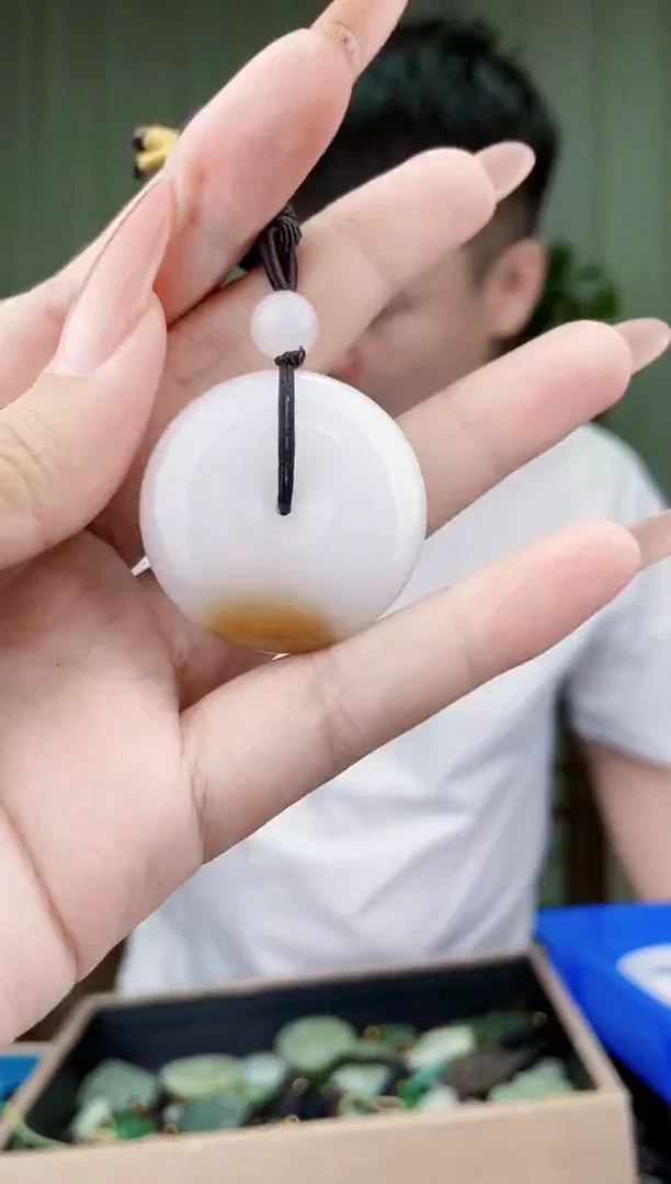 未镶嵌和田玉挂件拍一发一，多样性发货！