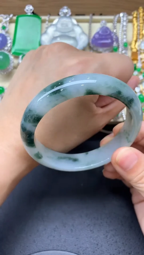 翡翠手镯未镶嵌480-中国好珍宝