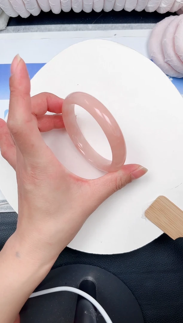 未镶嵌手镯石英质玉46-62