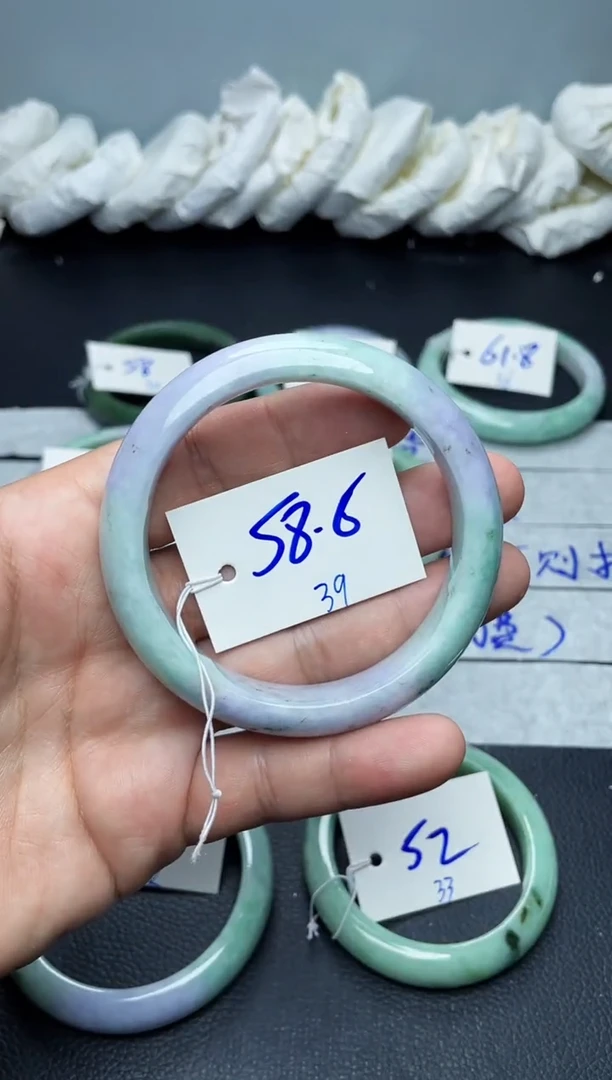 未镶嵌手镯翡翠39