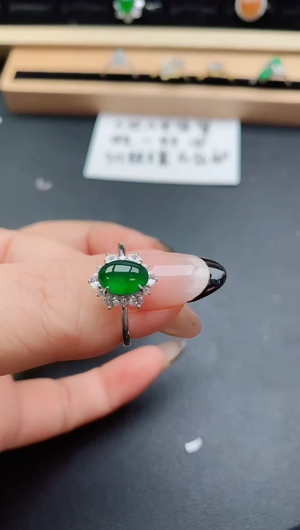 翡翠戒指银S925镶嵌50805