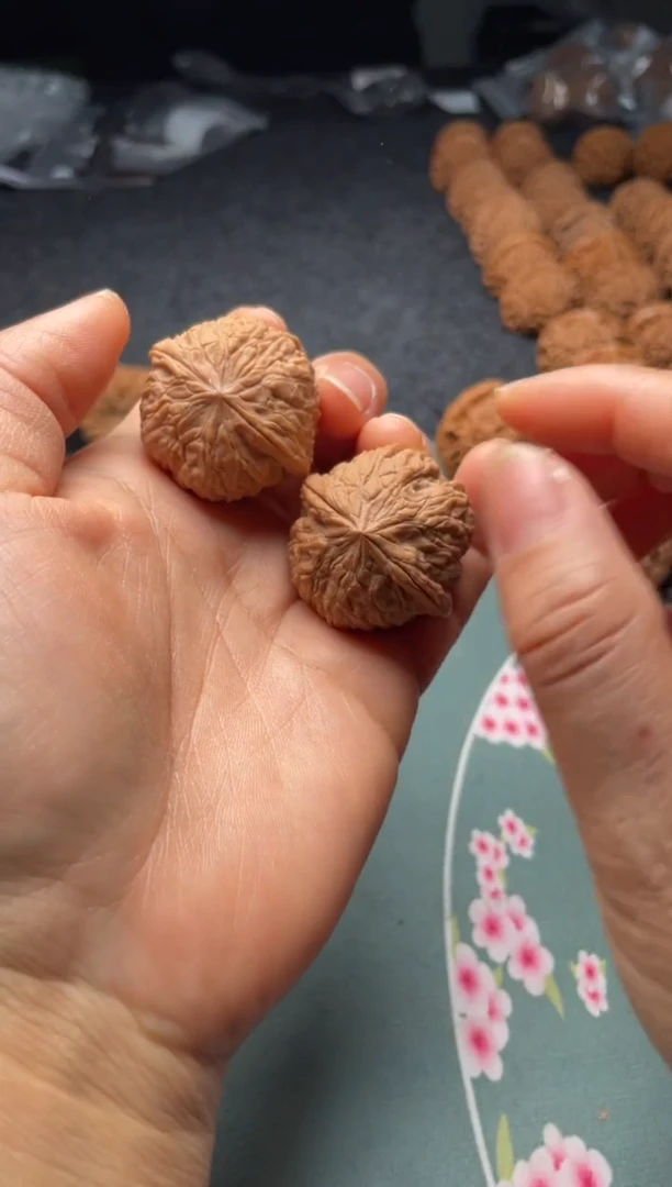 把件文玩核桃w51  猫眼   34尺