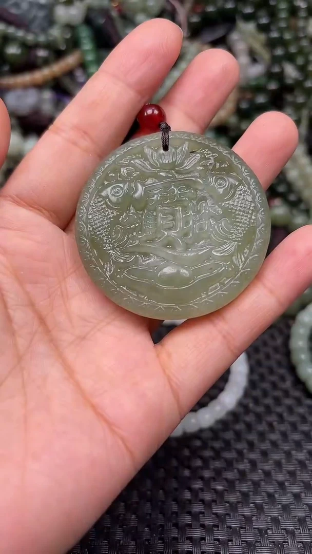 颈饰未镶嵌和田玉1