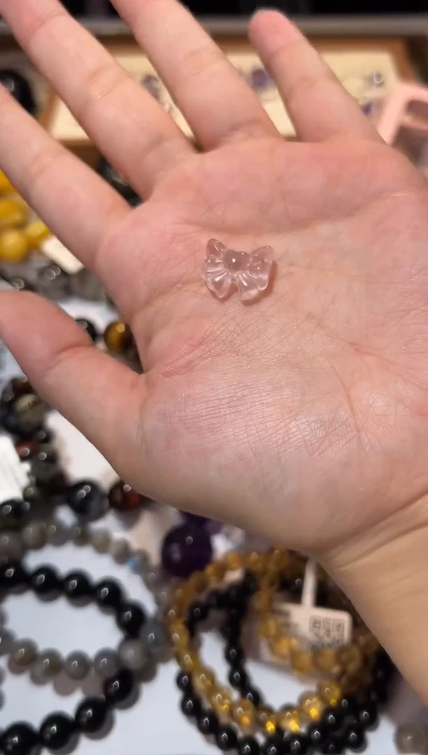 【闪购商品】芙蓉石吊坠(不含链)未镶嵌莫粉蝴蝶结