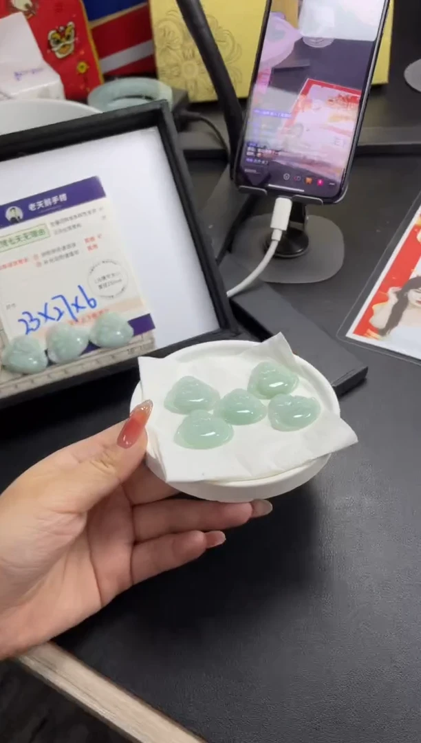 【闪购商品】翡翠挂件未镶嵌佛公FL1配绳/多样性发其一CP