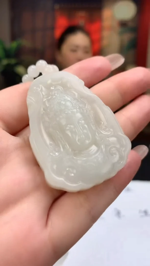 定制和田玉玉出名师天然和田玉多样性发其一