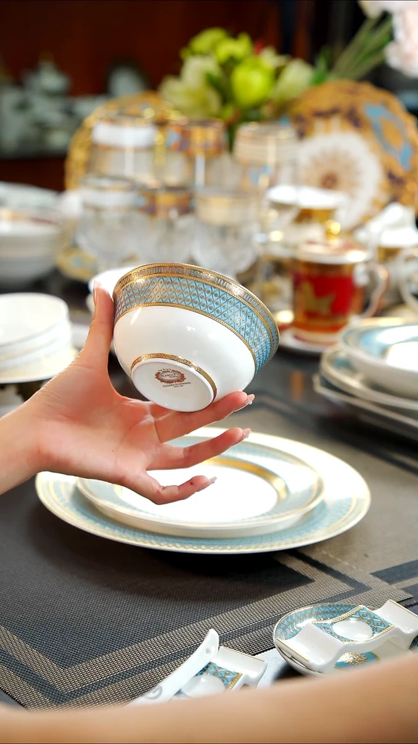 瓷片4.5英寸碗  1个