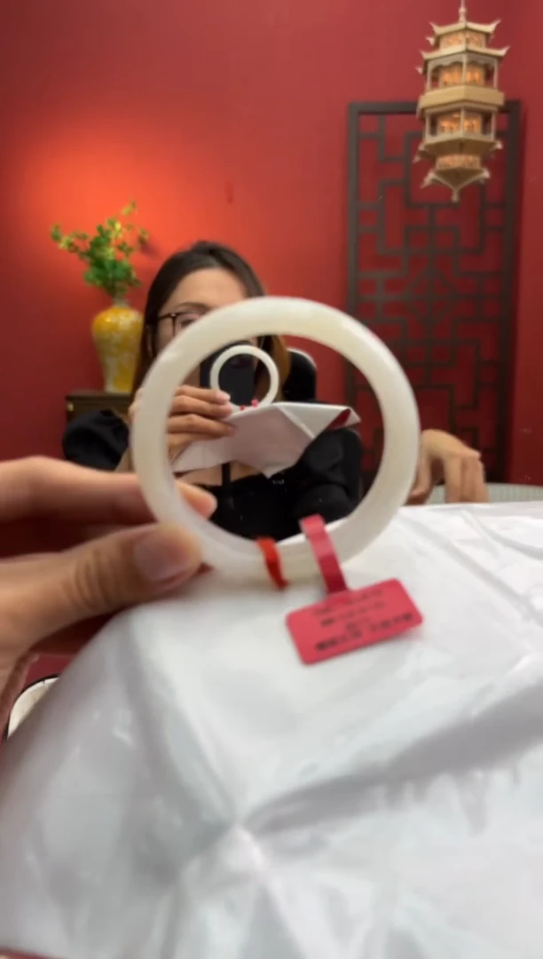 未镶嵌手镯翡翠翡翠手镯2